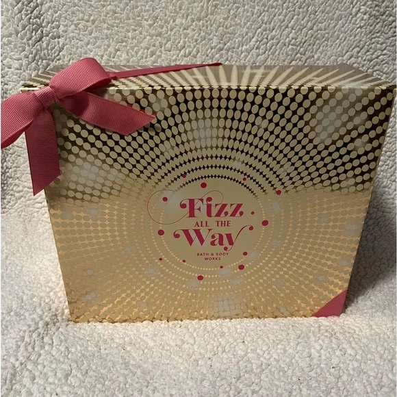 Bath & Body Works Fizz All The Way Champaign Toast Gift Set